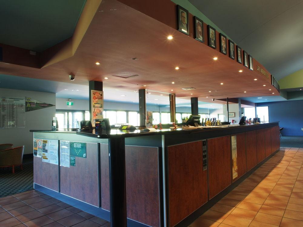 Golf Place Inn Wollongong Primbee Exterior foto