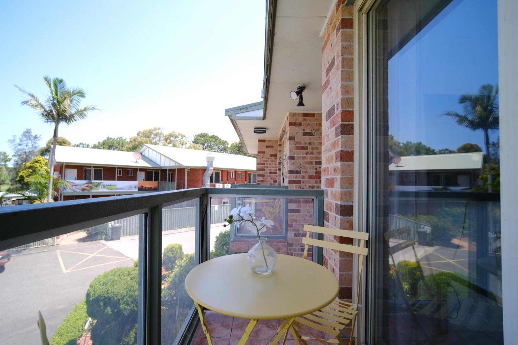 Golf Place Inn Wollongong Primbee Exterior foto