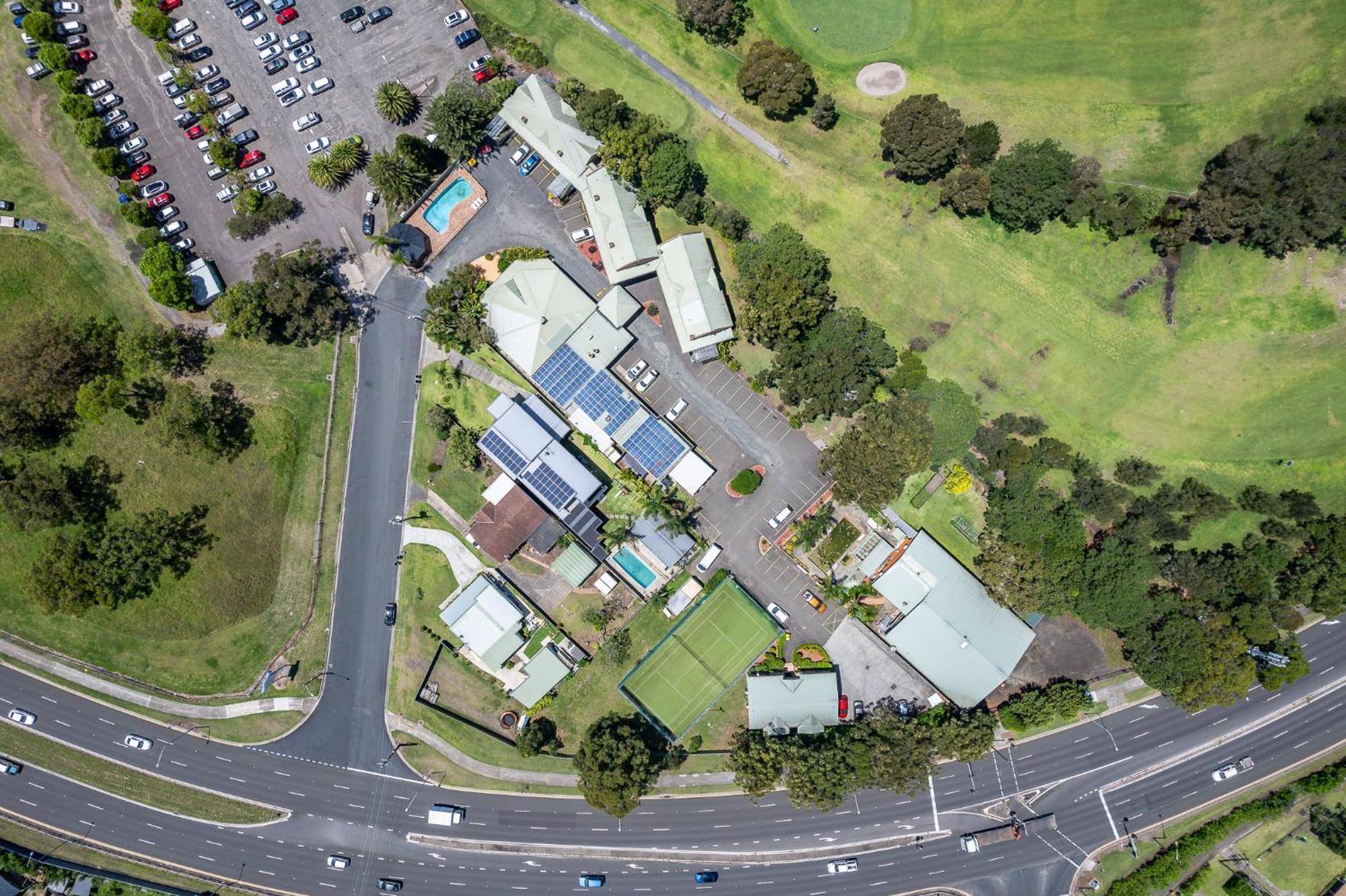 Golf Place Inn Wollongong Primbee Exterior foto